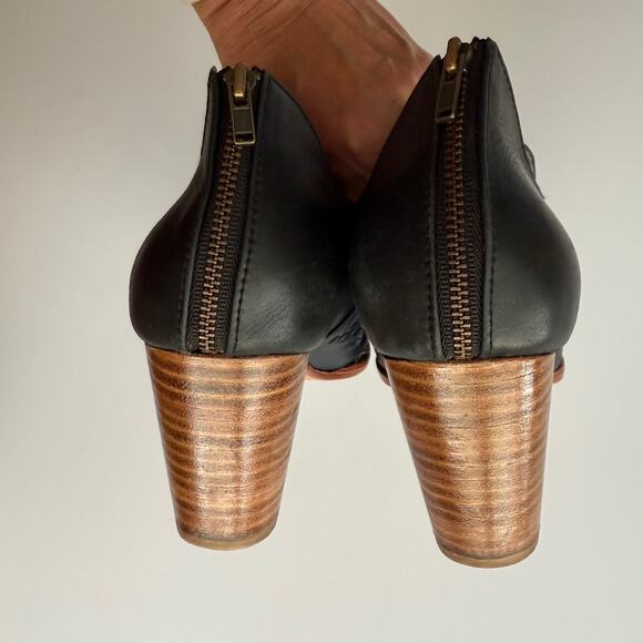 ELF Woven Leather Back Zip Stacked Wooden Heel Black Ankle Booties Shoes 8.5 - Picture 5 of 8